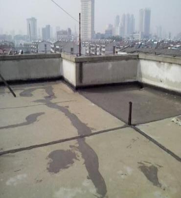 承德市漏水维修 楼顶漏水是什么原因，楼顶漏水维修方法是什么?